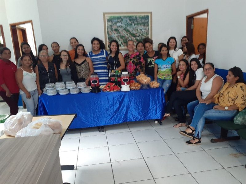 servidoras da secretaria de administração e CRAS.
